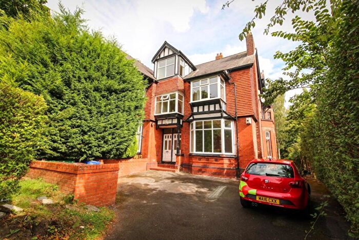 5 Bedroom Flat To Rent In Barlow Moor Road, Didsbury, M20
