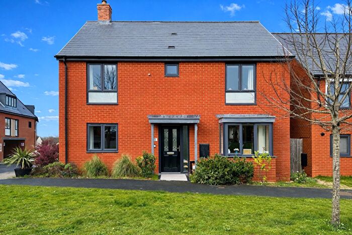 4 Bedroom Detached House For Sale In Milbury Farm Meadow, Exminster, EX6