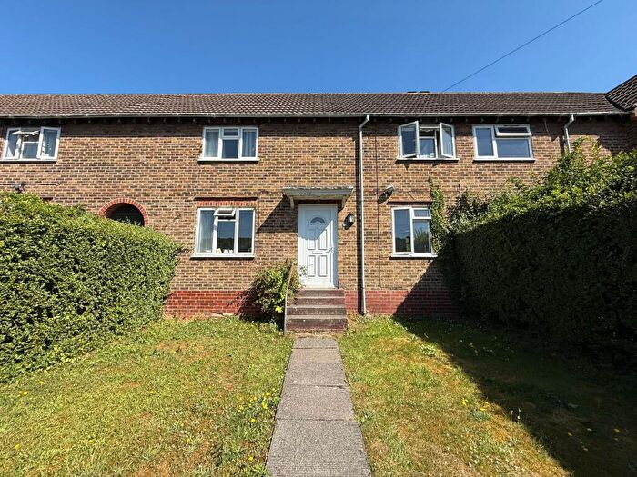 4 Bedroom Terraced House For Sale In Hillside, Brighton, BN2