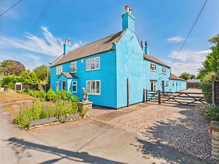 4 Bedroom Detached House For Sale In Tenby Lodge, Langrick Road, New York, LN4