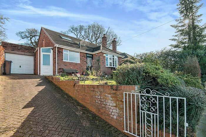 3 Bedroom Bungalow For Sale In West Garth Road, Exeter, Devon, EX4