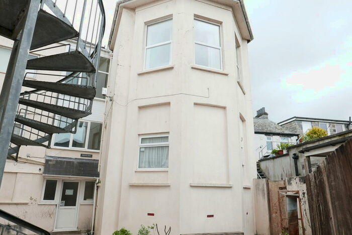 1 Bedroom Apartment To Rent In Brewery House, Baytree Hill, PL14