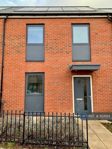 2 Bedroom Terraced House To Rent In Charlotte Avenue, Bicester, OX27