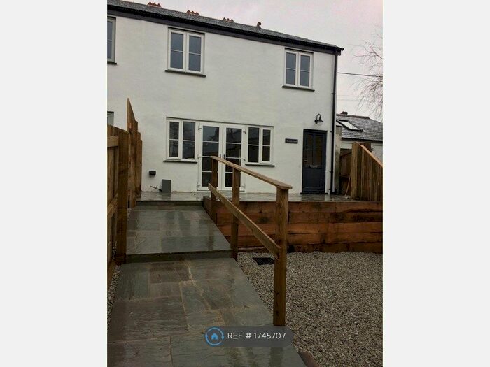 2 Bedroom End Of Terrace House To Rent In Court Place, Wadebridge, PL27