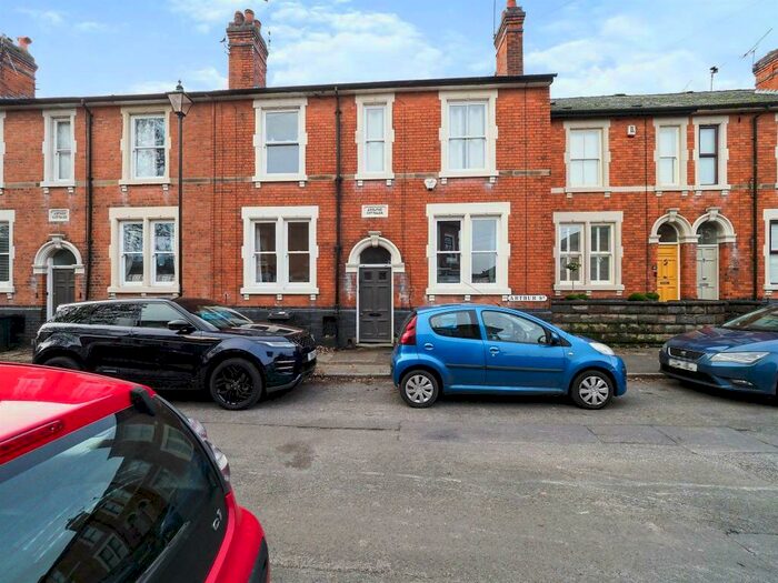 3 Bedroom Town House To Rent In Arthur Street, Derby, DE1