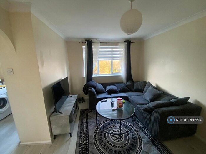 1 Bedroom Flat To Rent In Latimer Drive, Hornchurch, RM12