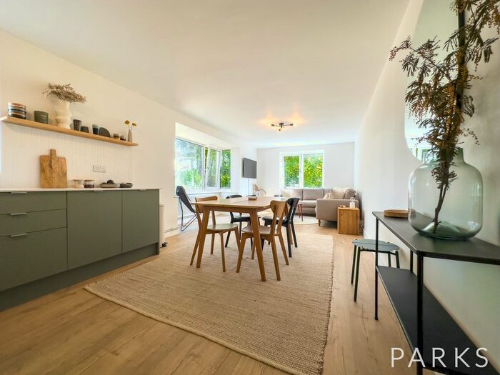 2 Bedroom Flat To Rent In Clifton Place, Brighton, BN1