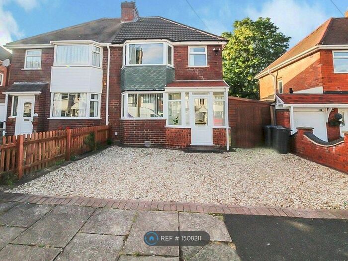 3 Bedroom Semi-Detached House To Rent In Springthorpe Road, Birmingham, B24