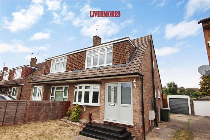 3 Bedroom Semi-Detached House To Rent In Dryden Road, Welling, Kent, DA16