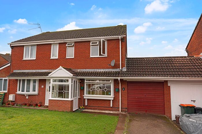 3 Bedroom Semi-detached House For Sale In Cwm-Dylan Close, Bassaleg, NP10