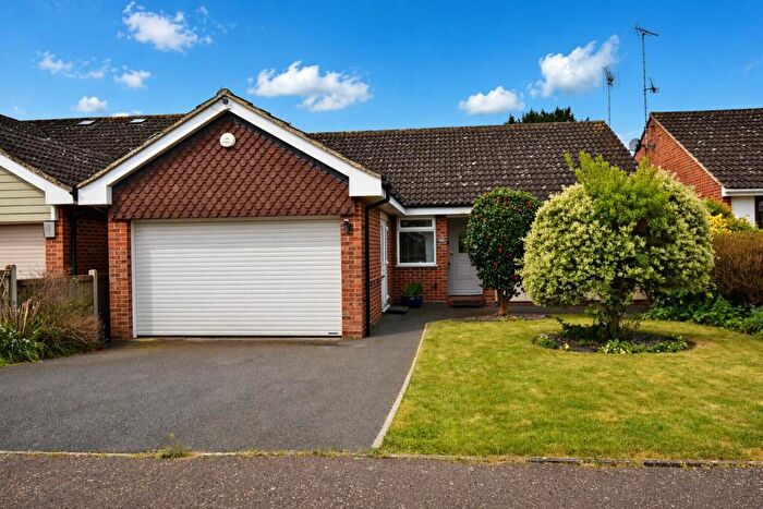 3 Bedroom Detached Bungalow For Sale In Wood Dale, Great Baddow, Chelmsford, CM2