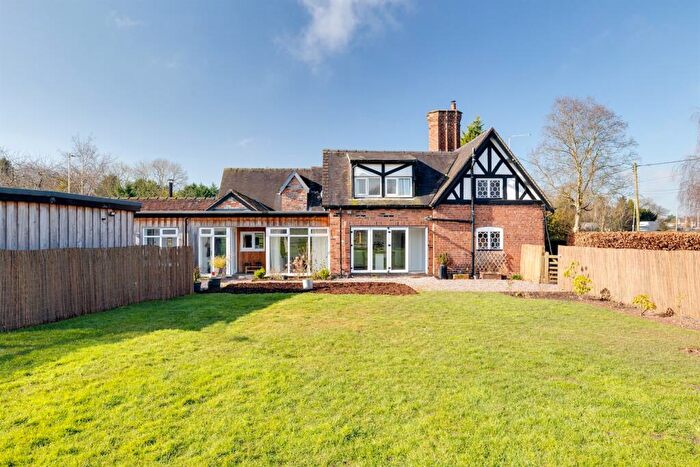 5 Bedroom Semi-Detached House For Sale In Long Lane, Alpraham, Tarporley, CW6