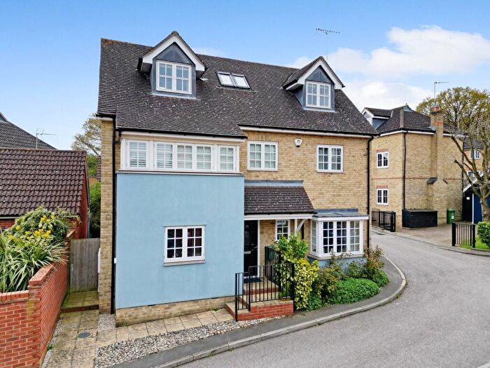 5 Bedroom Detached House For Sale In Prower Close, Billericay, CM11