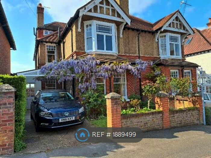 5 Bedroom Semi-Detached House To Rent In Mareschal Road, Guildford, GU2