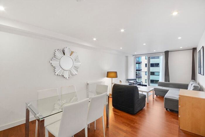 2 Bedroom Apartment To Rent In Wharf Street London, SE8