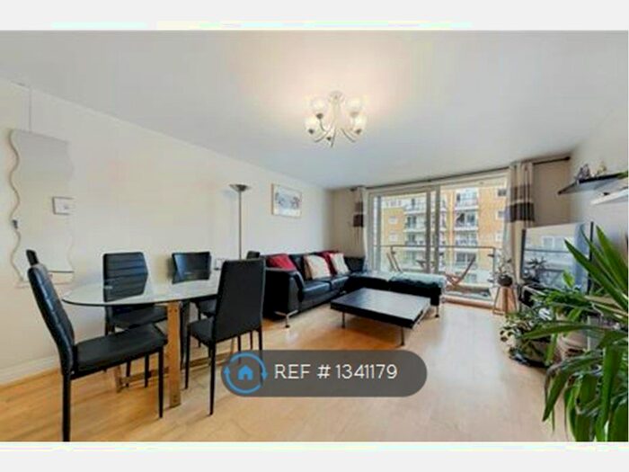 2 Bedroom Flat To Rent In Compass House, London, SW18