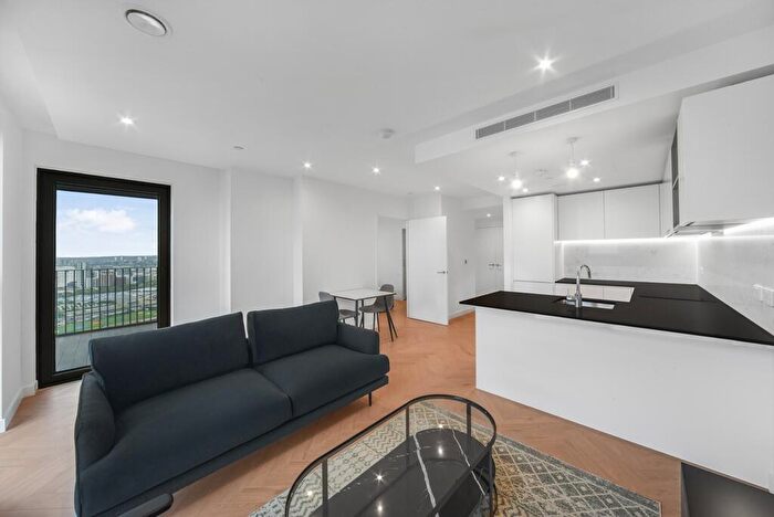 1 Bedroom Apartment To Rent In One Thames Quay, Marsh Wall, E14