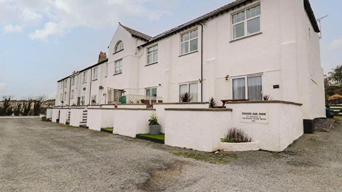 3 Bedroom Town House To Rent In Lon St. Ffraid, Holyhead, LL65