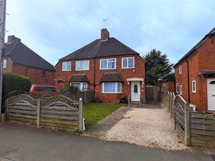 3 Bedroom Semi Detached House For Sale In Cranmore Road, Shirley, Solihull, B90