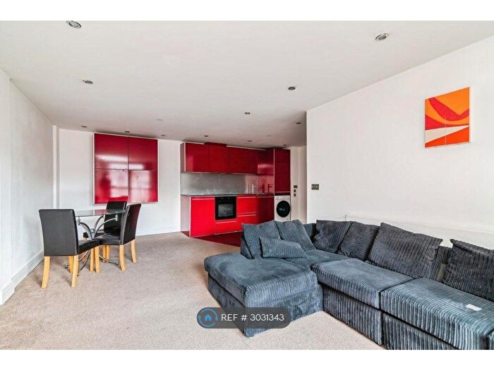 2 Bedroom Flat To Rent In The Ropewalk, Nottingham, NG1
