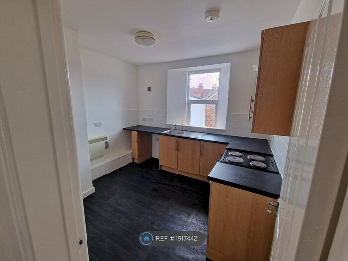 2 Bedroom Flat To Rent In St. James Street, Weston-Super-Mare, BS23