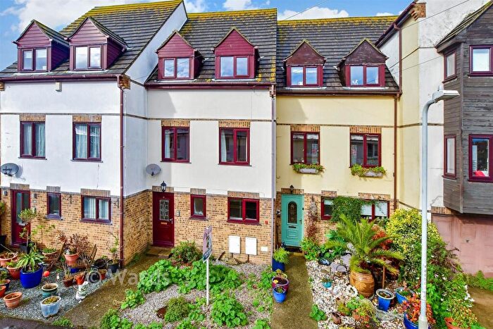4 Bedroom Terraced House For Sale In Peter Street, Deal, Kent, CT14