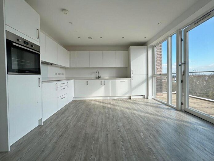 2 Bedroom Apartment For Sale In Winchelsea Road, London, NW10