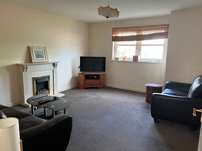 2 Bedroom Flat To Rent In Charles Street, City Centre, Aberdeen, AB25
