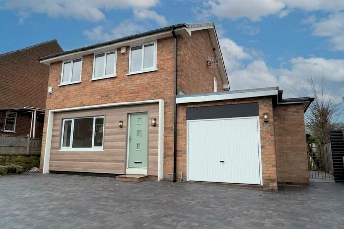 3 Bedroom Detached House To Rent In Lansdowne Avenue, Chesterfield, Derbyshire, S41