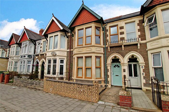 2 Bedroom Apartment For Sale In Whitchurch Road, Heath, Cardiff., CF14
