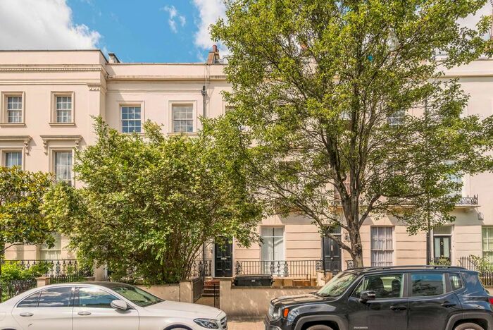 1 Bedroom Flat To Rent In Chepstow Road, Westbourne Grove, London, W2