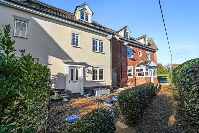 4 Bedroom Semi Detached House For Sale In Bredfield Road, Woodbridge, IP12