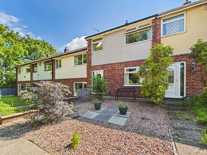 3 Bedroom Terraced House For Sale In Roslin Gardens, Bolton, BL1