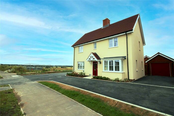 4 Bedroom Detached House To Rent In Wolsey Park, Rayleigh, SS6