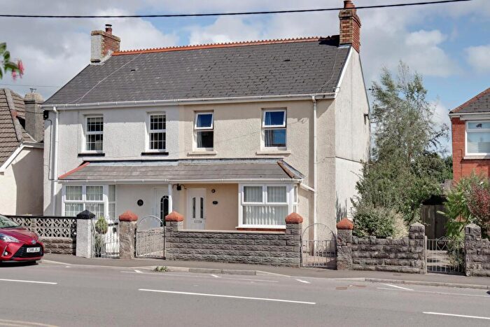 3 Bedroom Semi-Detached House For Sale In Heol Fach, North Cornelly, Bridgend, Mid Glamorgan, CF33