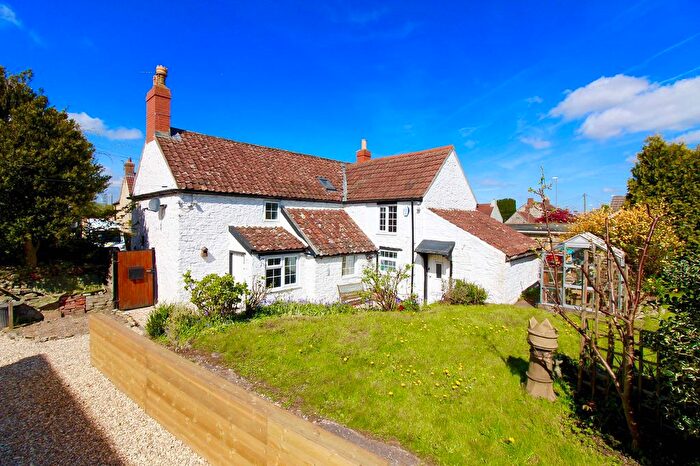 3 Bedroom Cottage To Rent In Bristol Road, Bristol, BS14
