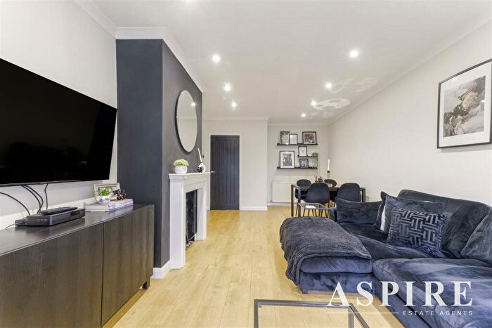 2 Bedroom Semi-Detached Bungalow For Sale In Karen Close, Benfleet, SS7