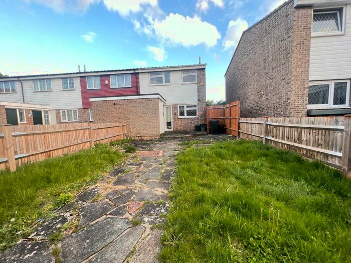 3 Bedroom End Of Terrace House To Rent In Cowden Road, Orpington, BR6