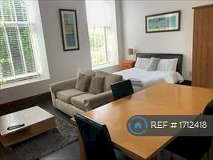 Studio To Rent In Paisley Road West, Glasgow, G51