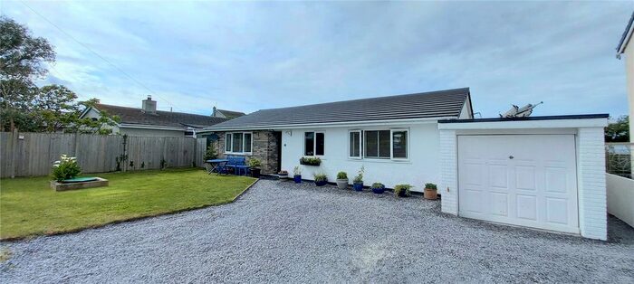 3 Bedroom Bungalow For Sale In Roe Buck Estate, Llanfachraeth, Caergybi, Roe Buck Estate, LL65