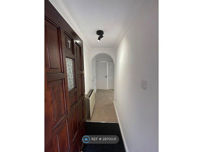 1 Bedroom Flat To Rent In High St, Wellingborough, NN29