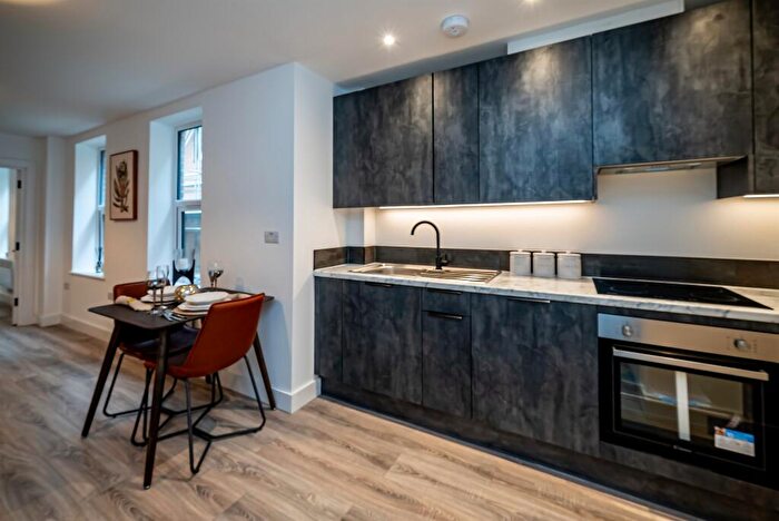 2 Bedroom Apartment For Sale In The Grove, Slough, SL1