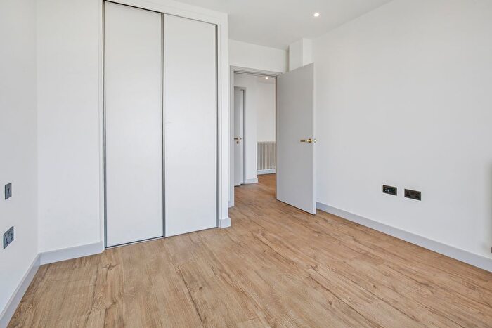 1 Bedroom Flat To Rent In The Eades, Selborne Road, London, E17