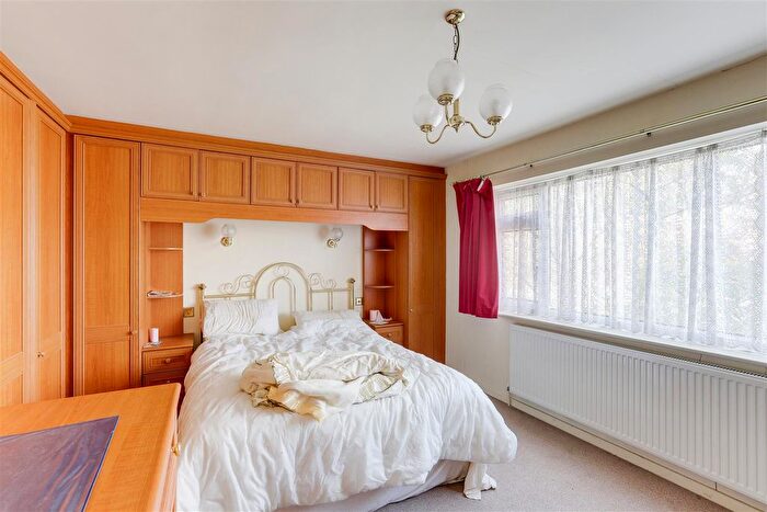 2 Bedroom Detached House For Sale In Bar Lane, Basford, Nottinghamshire, NG6