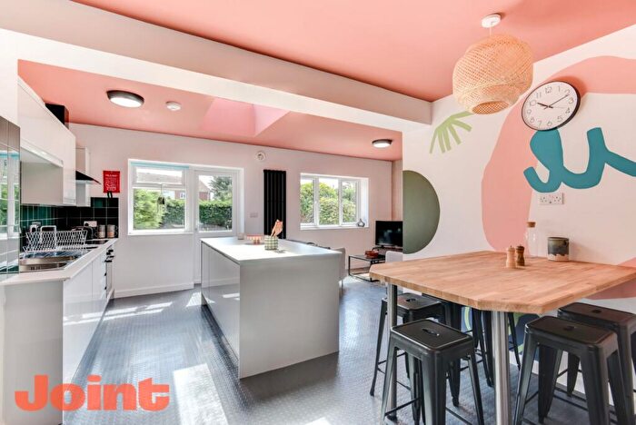 6 Bedroom House To Rent In Landseer Avenue, Bristol, BS7