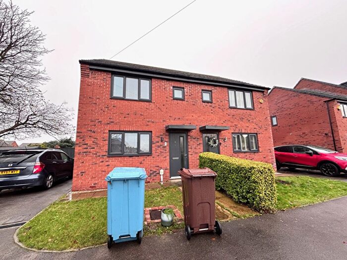 3 Bedroom Semi-Detached House To Rent In Kedrum Road, Hull, HU9