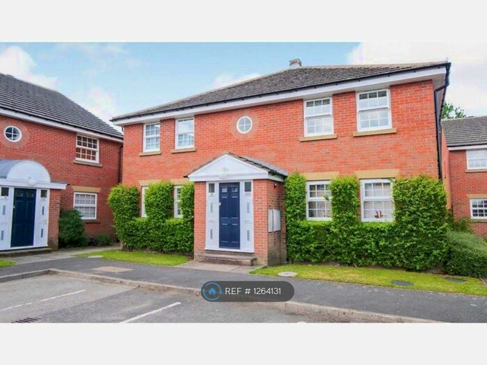 2 Bedroom Flat To Rent In Canons Court, Bishopthorpe, York, YO23