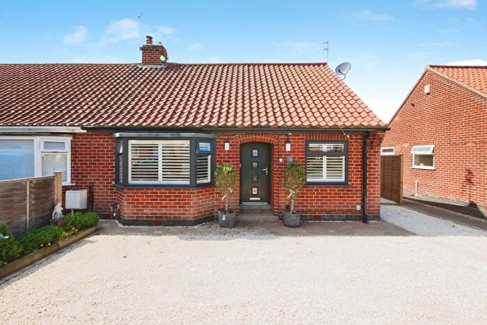 3 Bedroom Semi Detached Bungalow For Sale In Linden Close, York, YO32