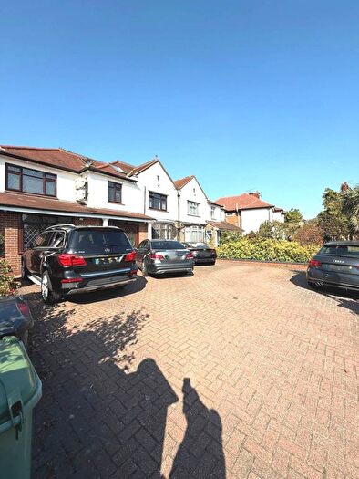 7 Bedroom Semi-detached House For Sale In Norwood Road, Norwood Green, UB2