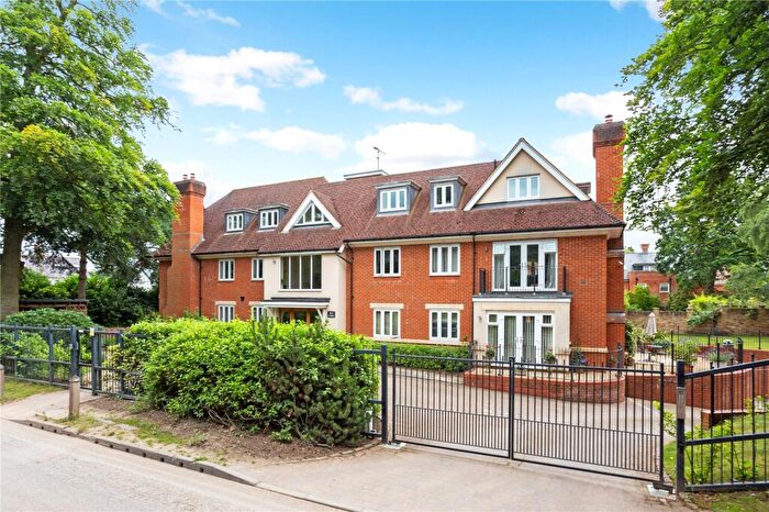 2 Bedroom Apartment For Sale In Red Gables, St. Georges Lane, Ascot, Berkshire, SL5